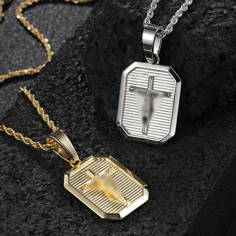 Niche Cross Necklace 18k Gold-plated High-end Cross Pendant Square Design Vera Lux