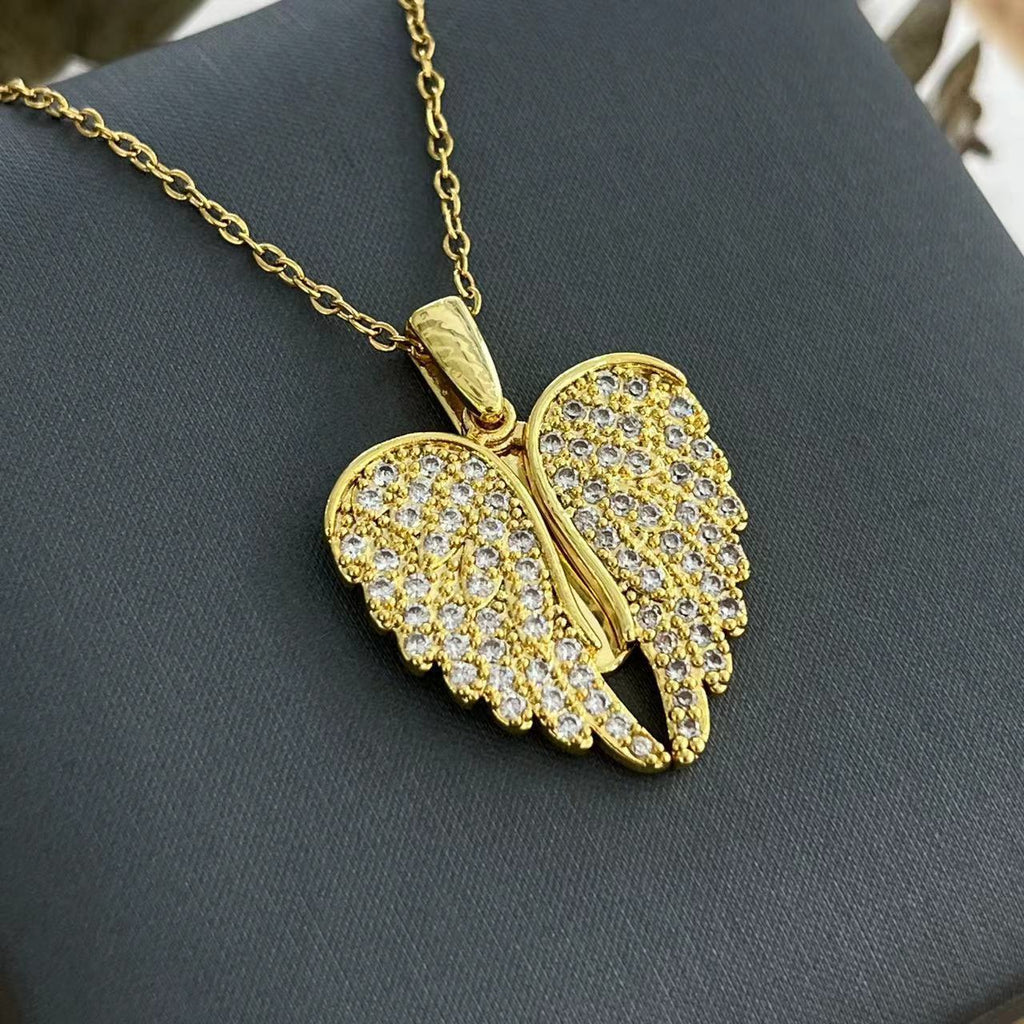 Personalized Heart-Shaped Opening Necklace For Women Vera Lux
