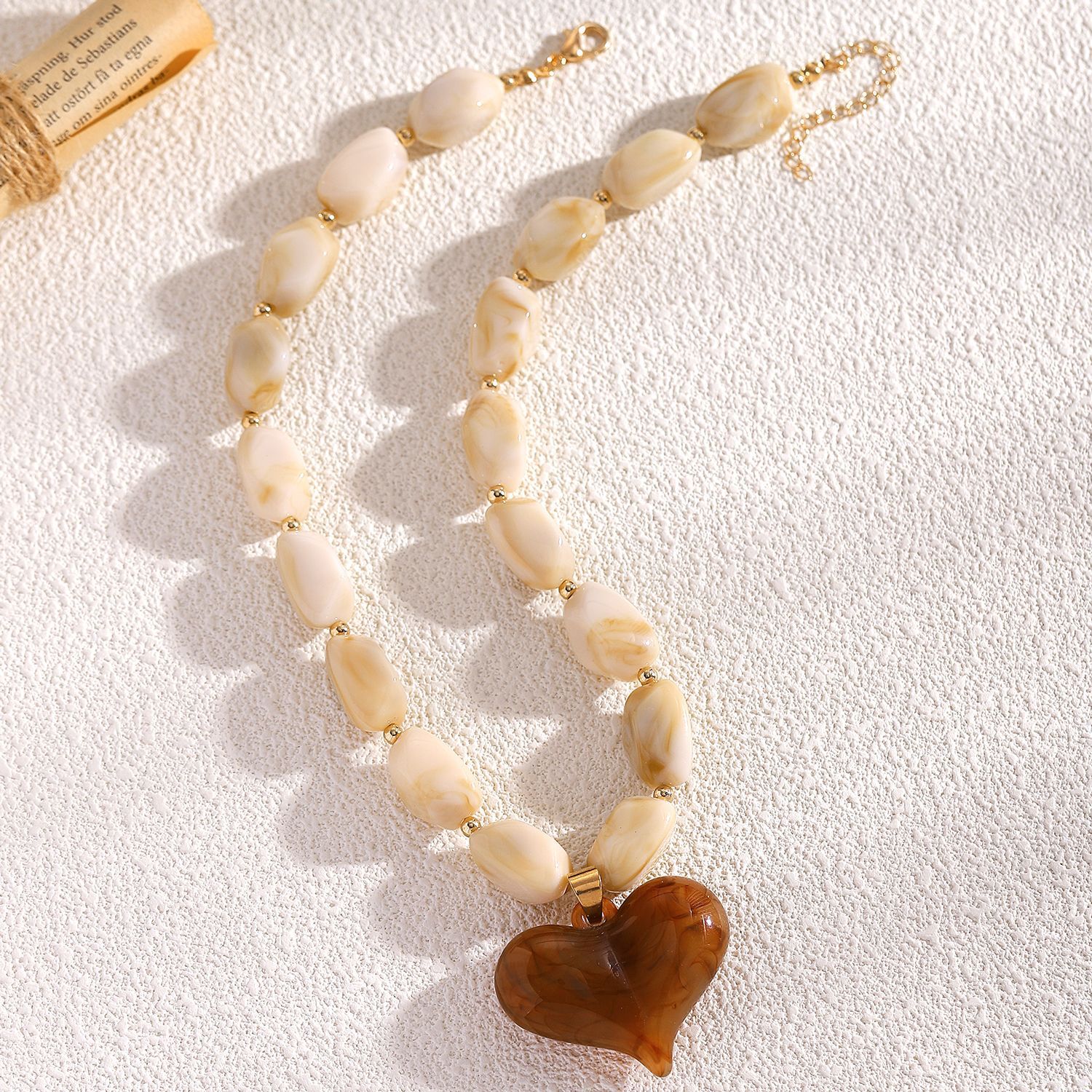 European And American-style Beaded Resin Heart Necklace Vintage Vera Lux
