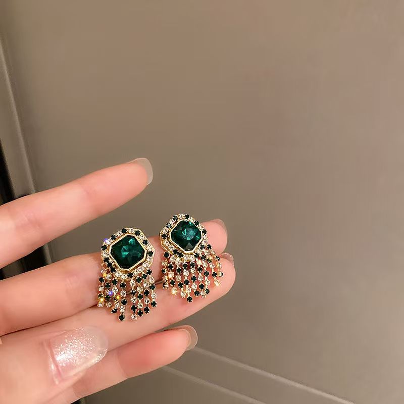 Silver Post Emerald Stud Earrings, Light Luxury Niche Unique Design, 2026 Hot Elegant Ear Jewelry Vera Lux