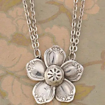 Retro Bohemian Creative Flower Pendant Necklace Vera Lux