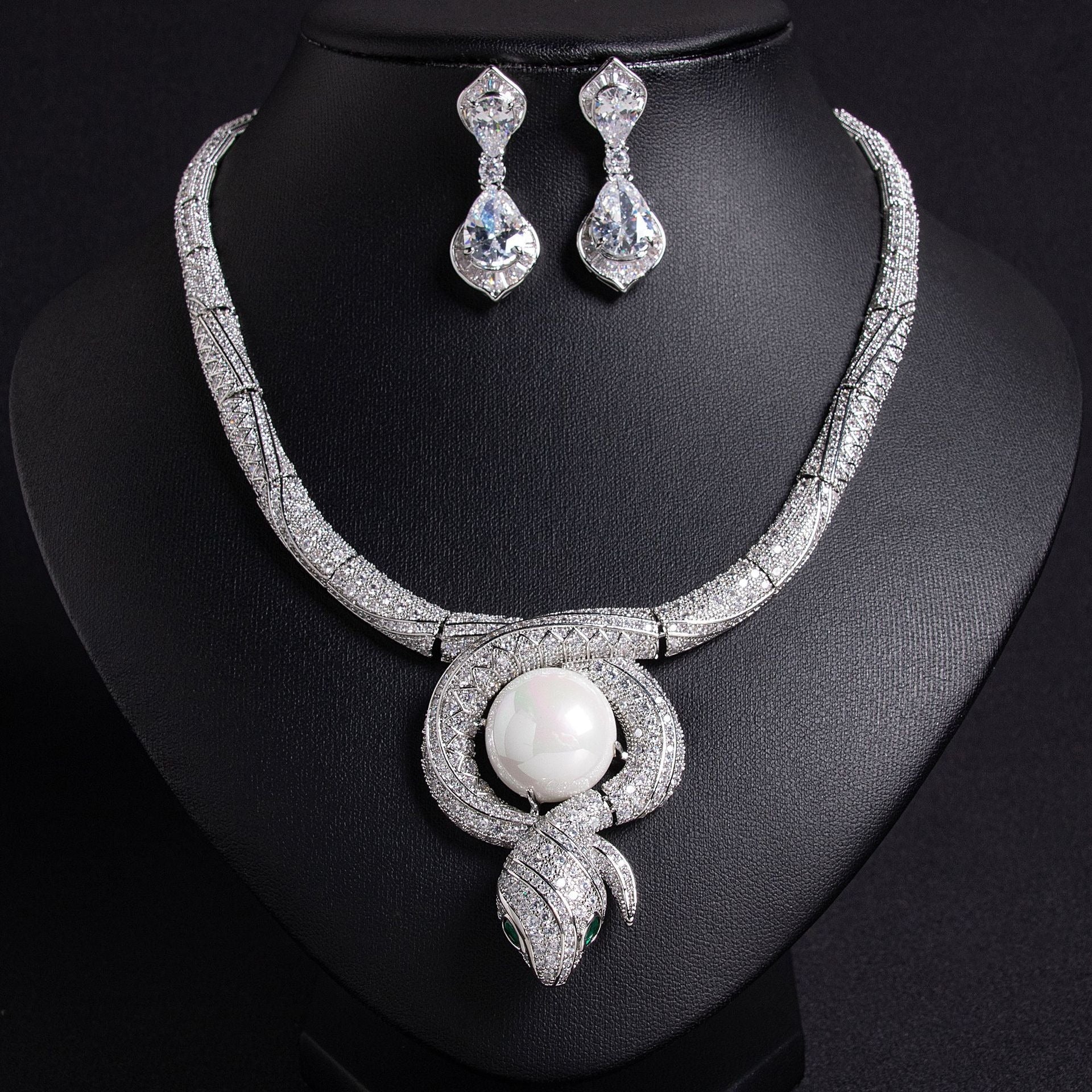 S925 Silver Snake-Themed Necklace with Diamond Accents Vera Lux
