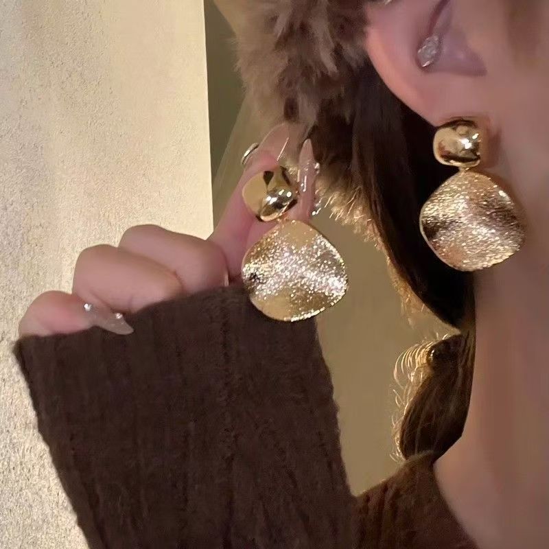 Street Style Round Metal Earrings, European American Minimal Cold Retro Jewelry Vera Lux