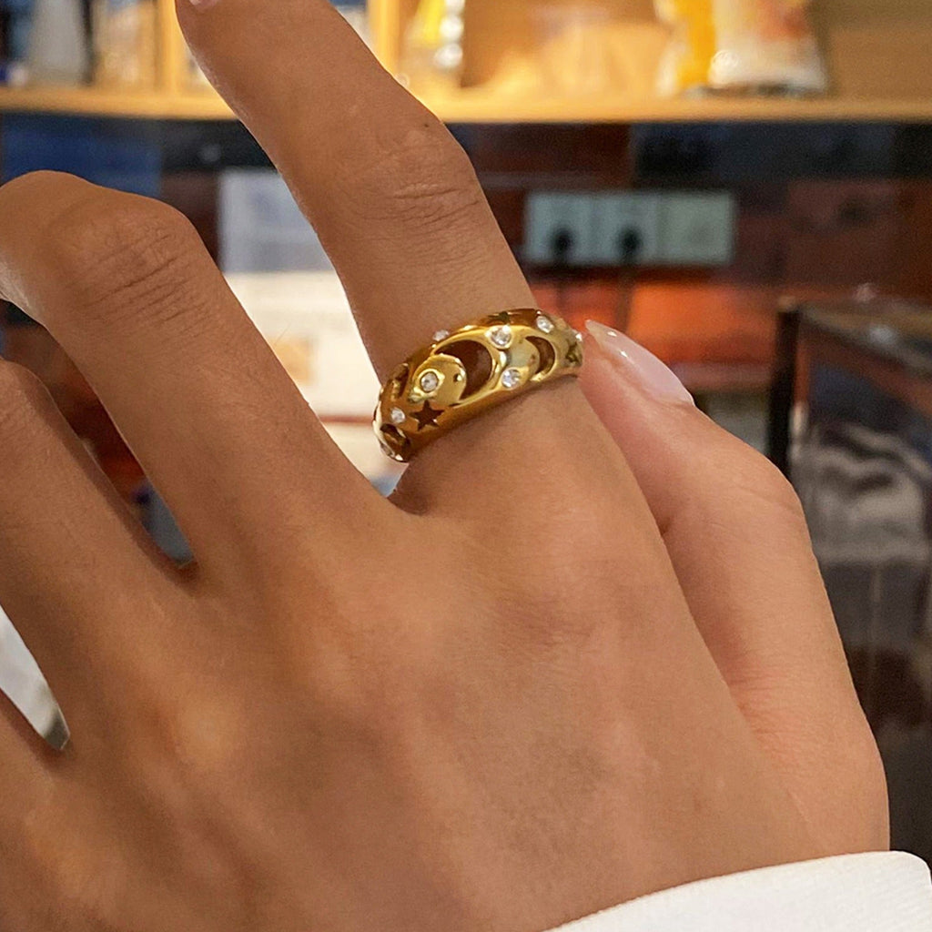 18K gold star and moon hollow with gemstone design exquisite noble ring Vera Lux