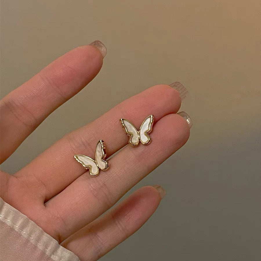Popular Ins Style Mini Heart Gold Plated Studs Chic Niche Ladies Daily Earring Vera Lux
