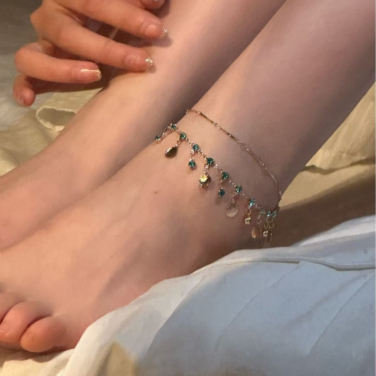 Ultra-shimmering Double-layer Shell Tassel Delicate Anklet Vera Lux