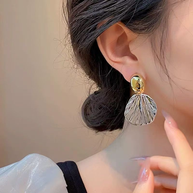 Irregular Shell Texture Metal Earrings, Luxury Exaggerated Niche Studs, New 2026 Elegant Jewelry Vera Lux