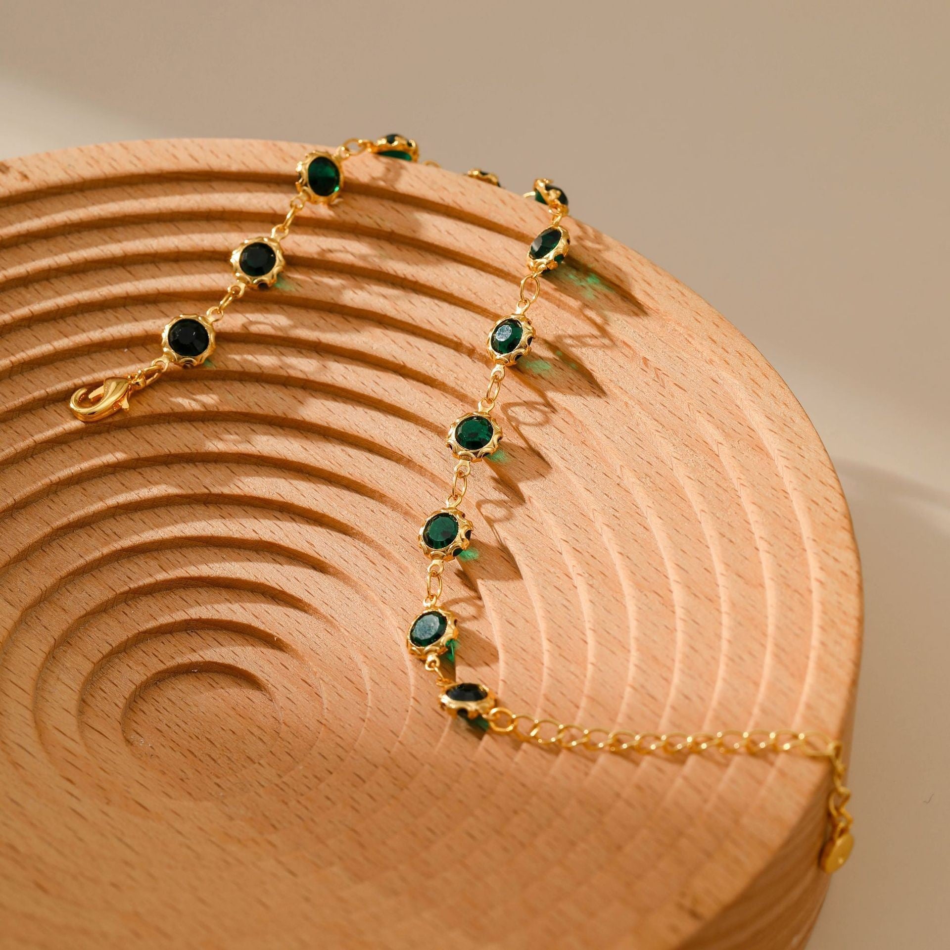 Retro-style Copper-plated 18K Gold French Bracelet Vera Lux