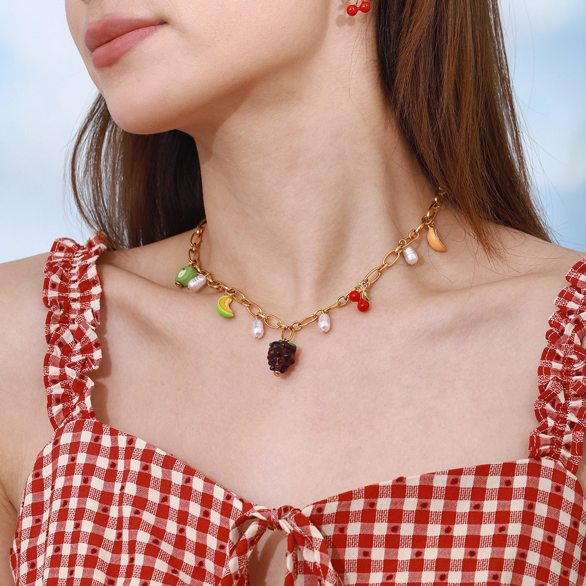 18K gold fruit shape with pearl design fresh and cute necklace Vera Lux