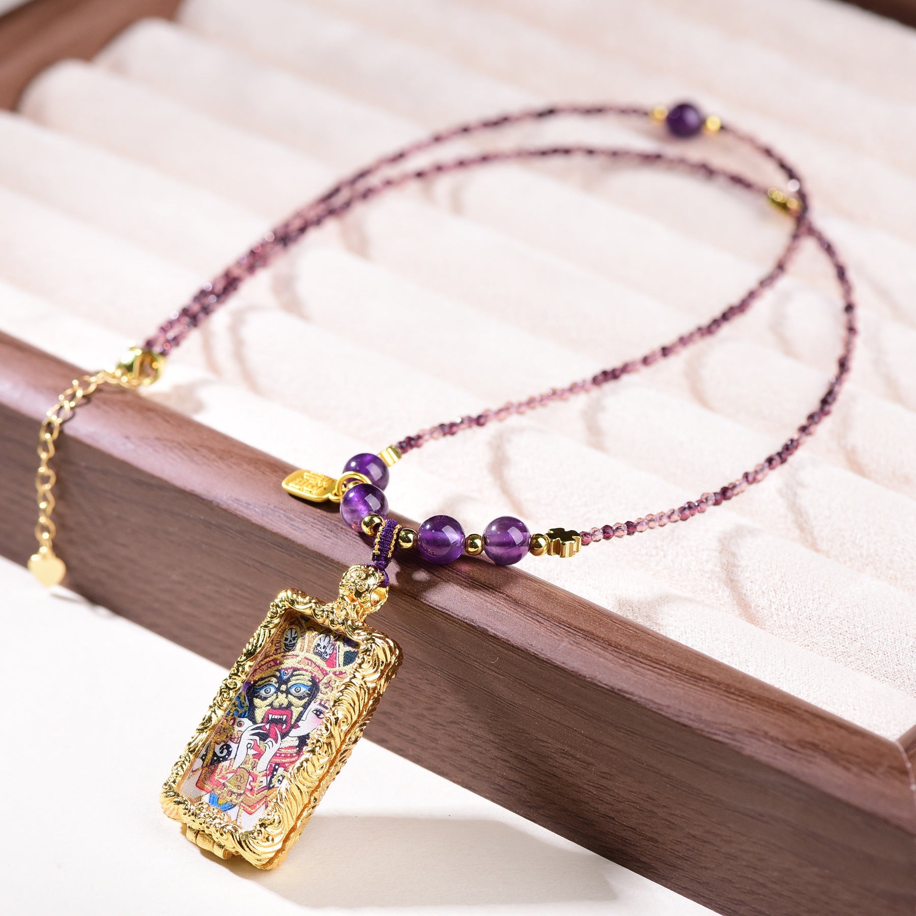 Niche High-end Jiuzi Li Fire Bead Clavicle Necklace Vera Lux