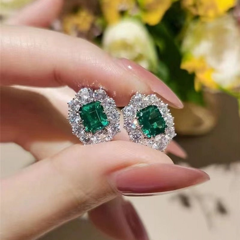 Ultra-shiny Elegant Emerald Set Ring For Women Vera Lux