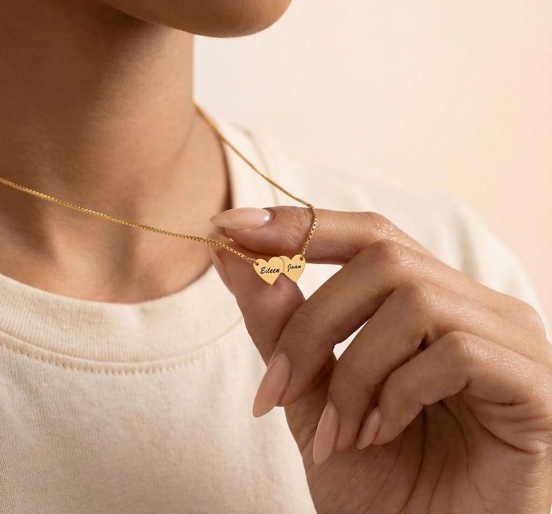Heart-shaped interlocking custom name necklace Vera Lux