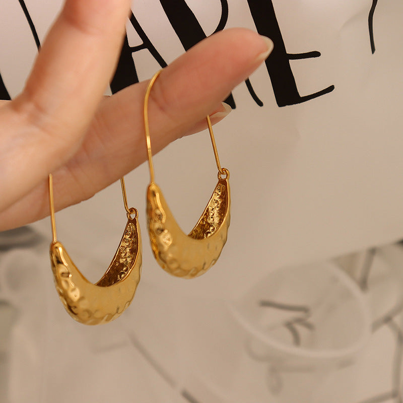 Versatile Instagram-style Boat-shaped Embossed Earrings Vera Lux