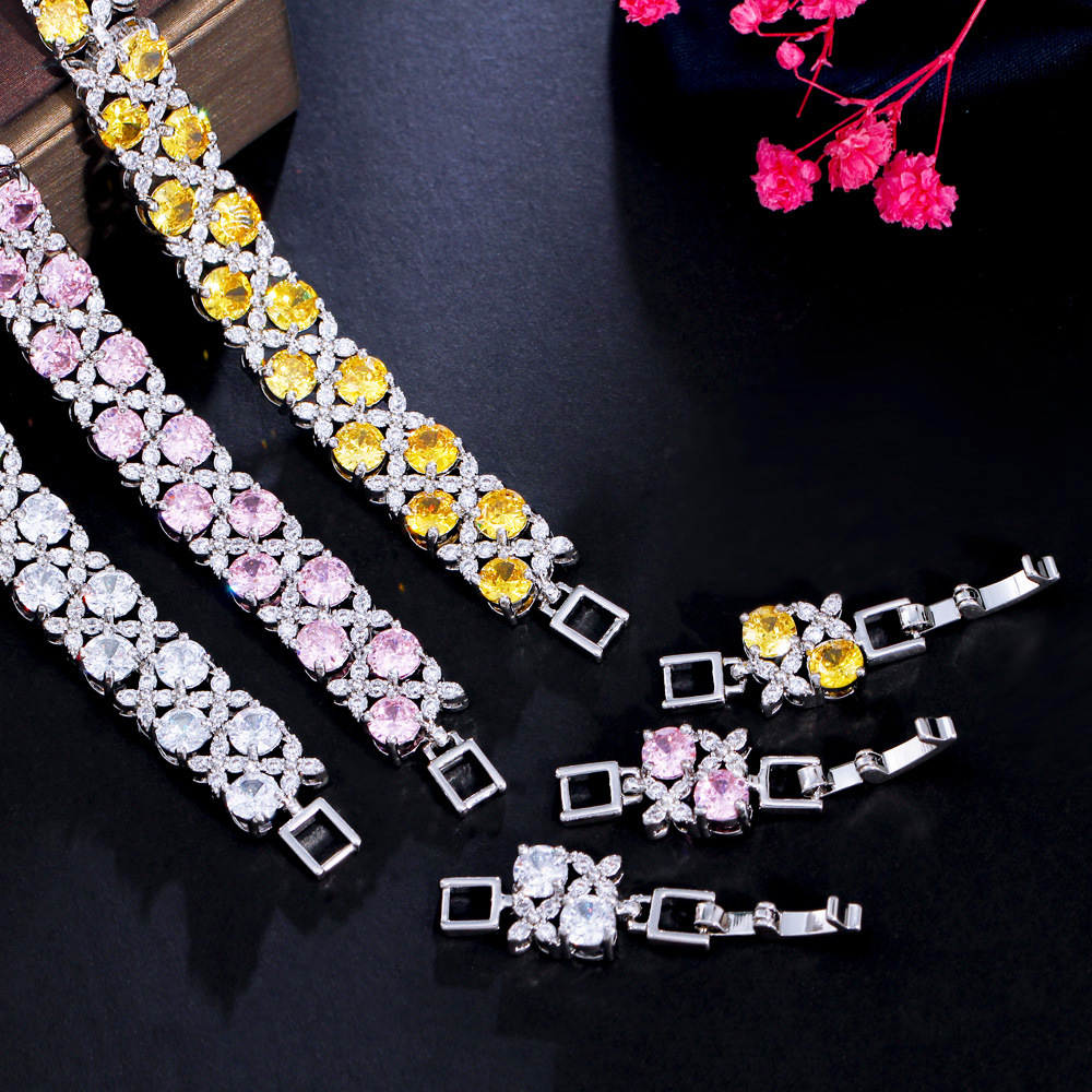 Zircon micro-inlaid gemstone and sparkling diamond-plated bracelet Vera Lux