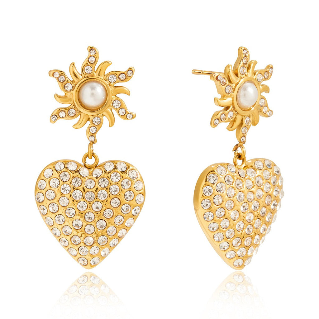 18K gold-plated, rhinestone-embellished heart-shaped pearl titanium steel stud earrings Vera Lux