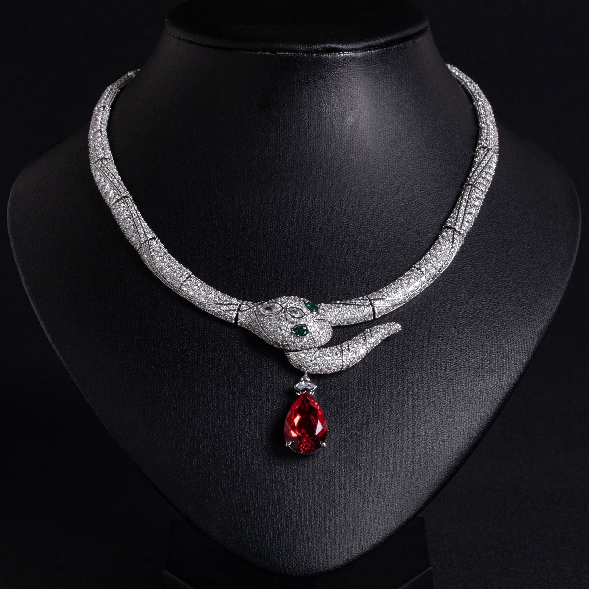 S925 Silver Snake-Shaped Cubic Zirconia Necklace Vera Lux
