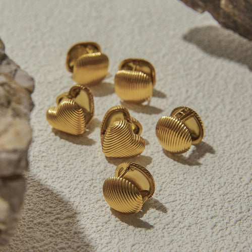 18K gold heart-shaped earrings with textured design, simple and fashionable Vera Lux