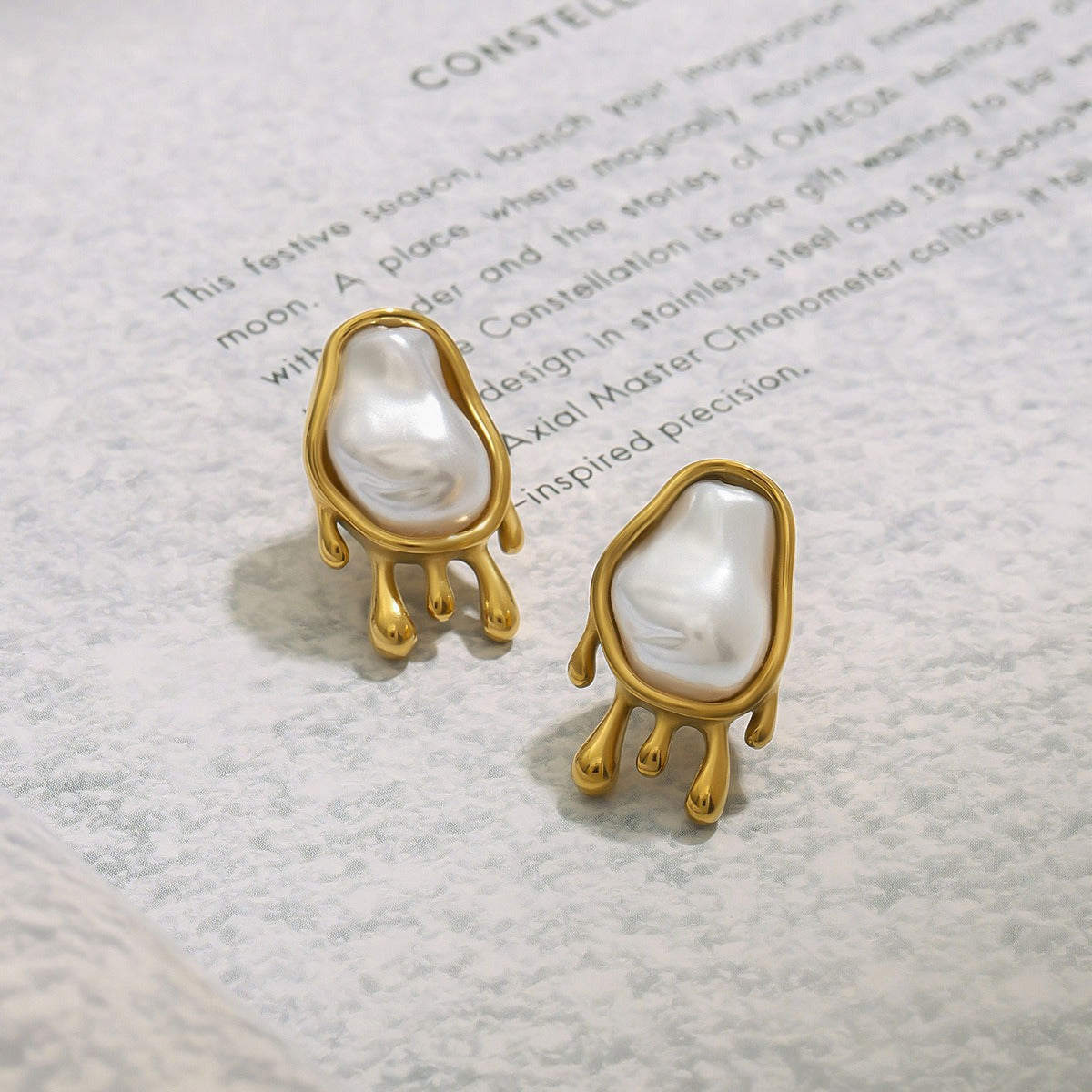 18K gold geometric oval inlaid irregular pearl design exquisite noble earrings Vera Lux