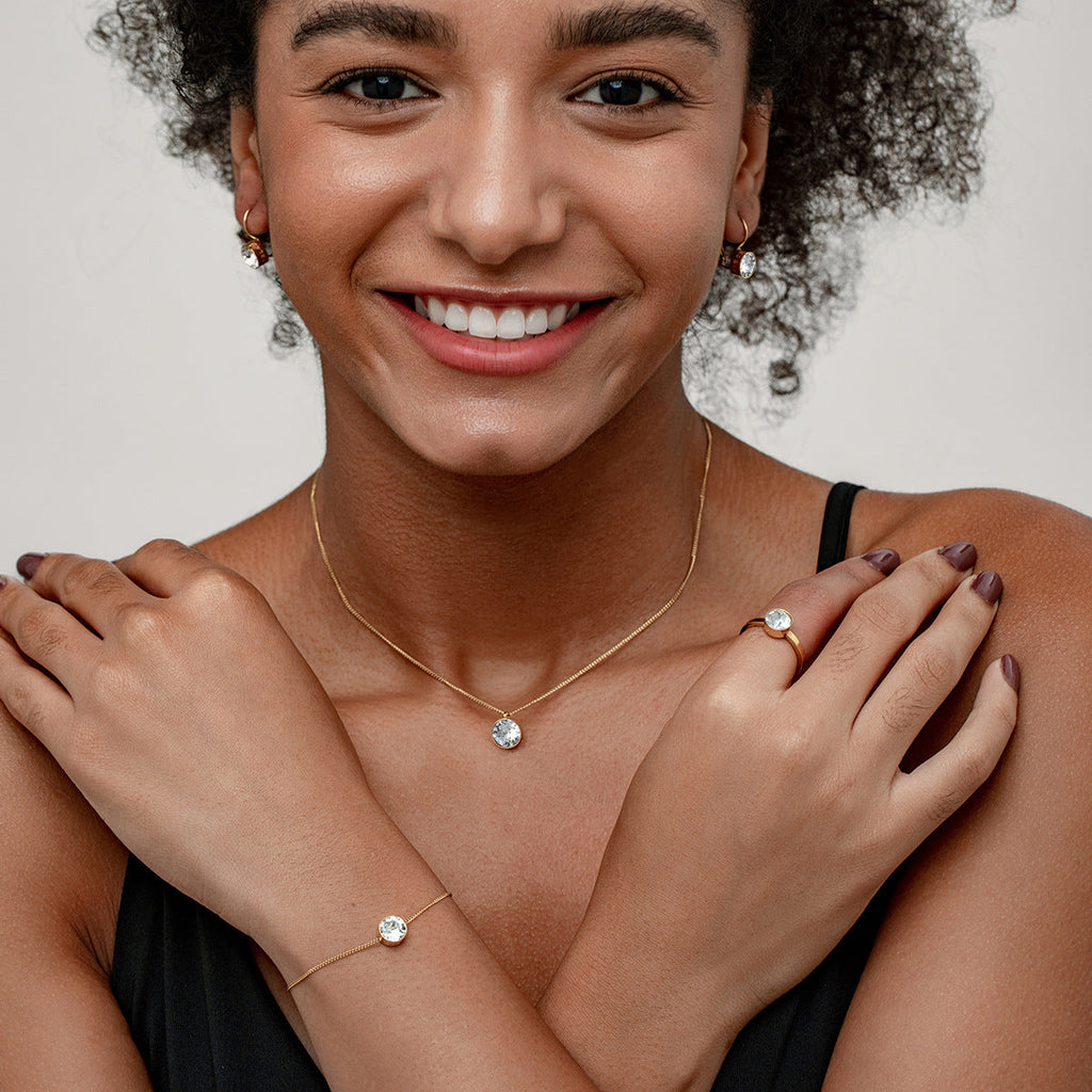 Elegant Versatile And Subtly Luxurious Womens Ring Vera Lux