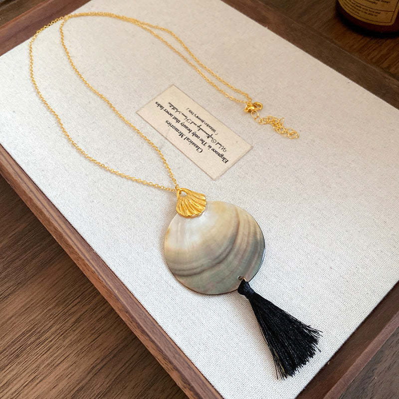 Shell-shaped Round Tassel Earrings And Necklace Jewelry Set Vera Lux
