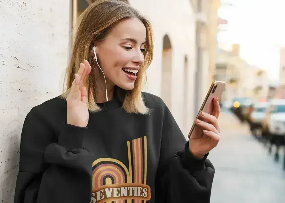 70's Retro Sweatshirt - Vintage Loose Fit Crewneck | Femstylo Femstylo