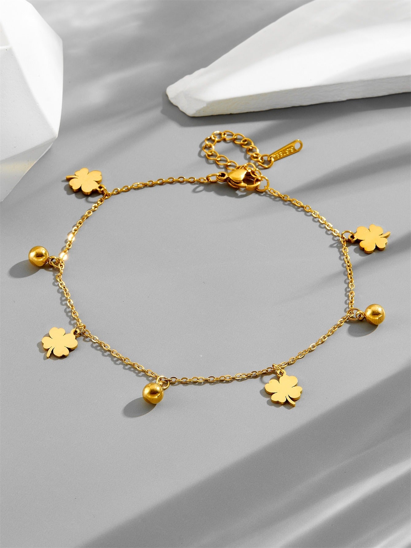 Gold Four-Leaf Clover Luxury Bracelet Vera Lux