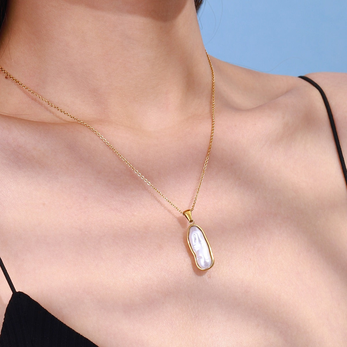 18K gold inlaid irregular pearl design light luxury noble pendant necklace Vera Lux