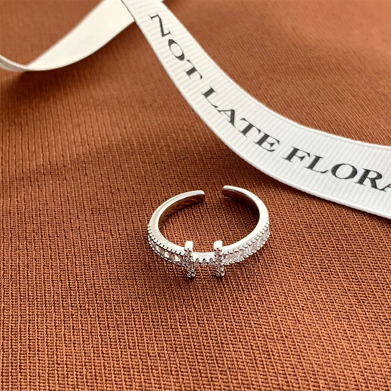 Elegant Light Luxury High-End Diamond Ring For Women, INS Versatile Open Index Finger Ring, Niche Simple Sparkling Zircon Band Vera Lux