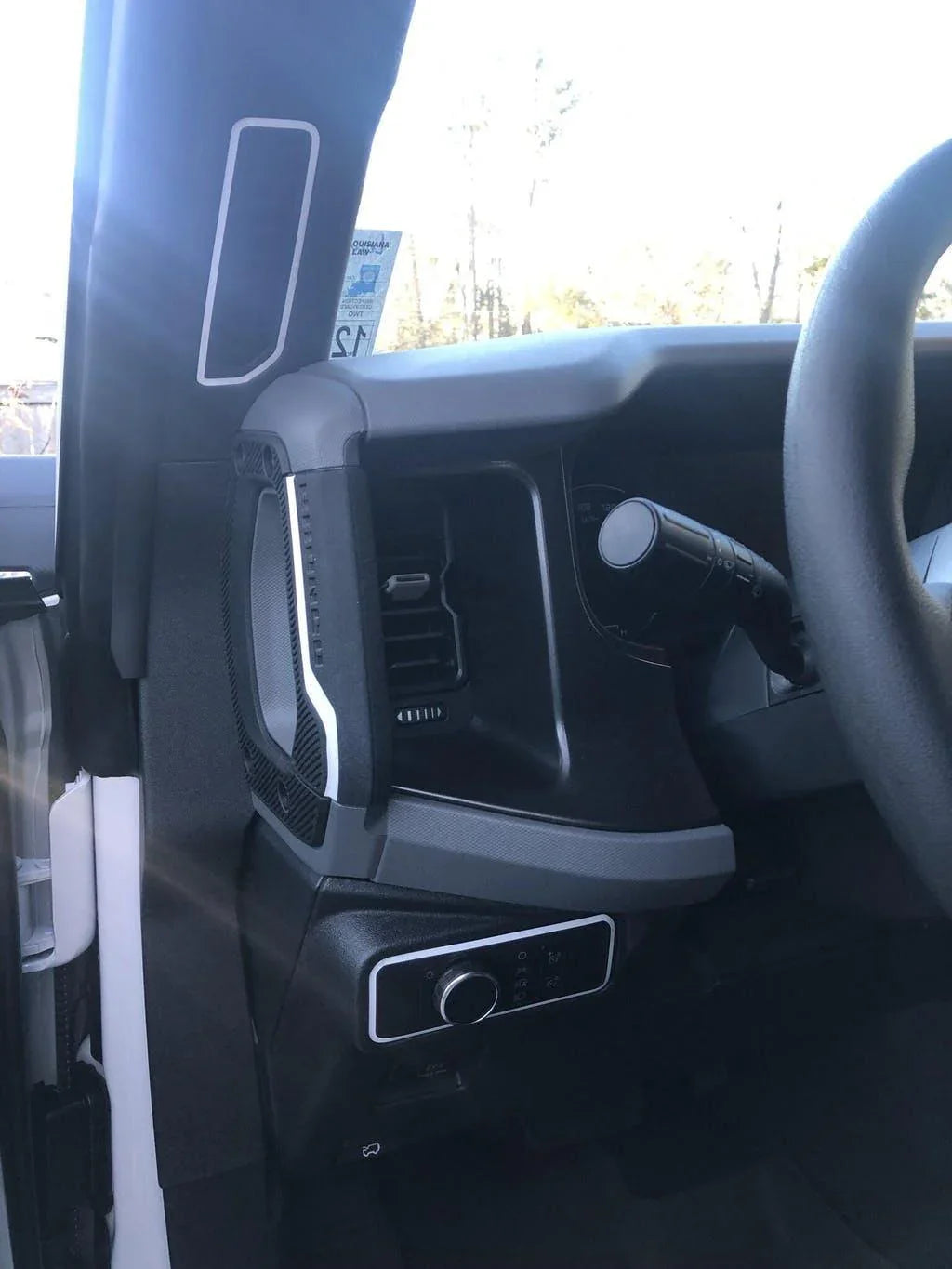 Defroster Vent Outline (Standard Series) - 2021+ Bronco StickerFab