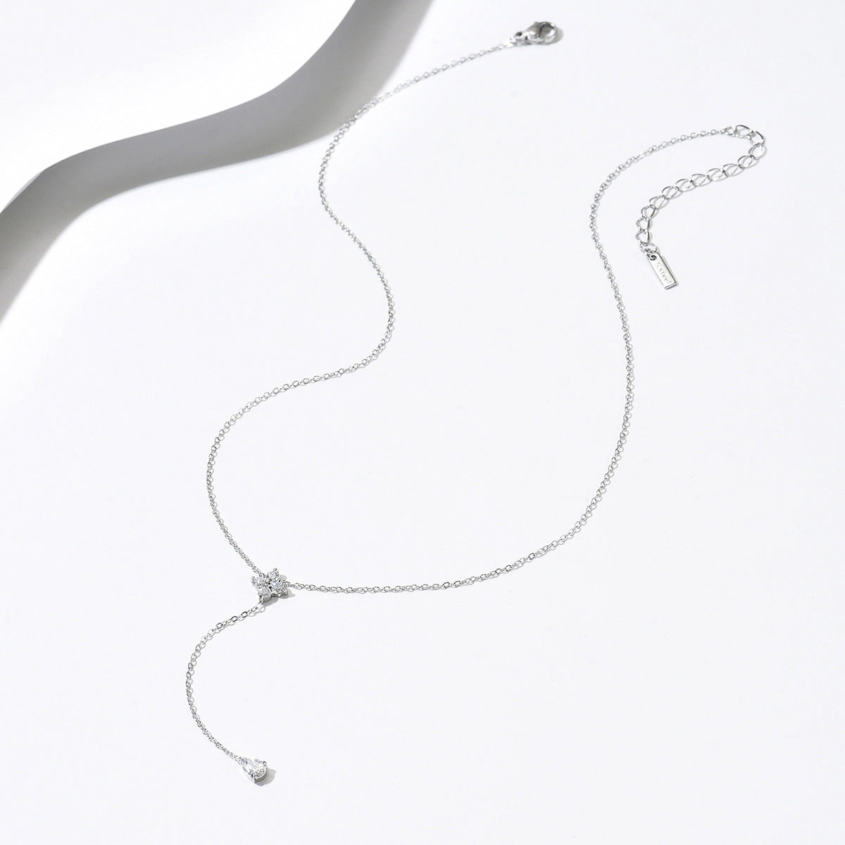 Elegant Versatile Commute Necklace Vera Lux