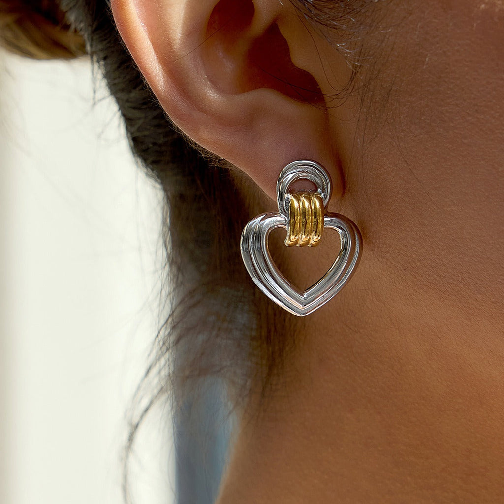 18K gold heart-shaped titanium steel stud earrings Vera Lux