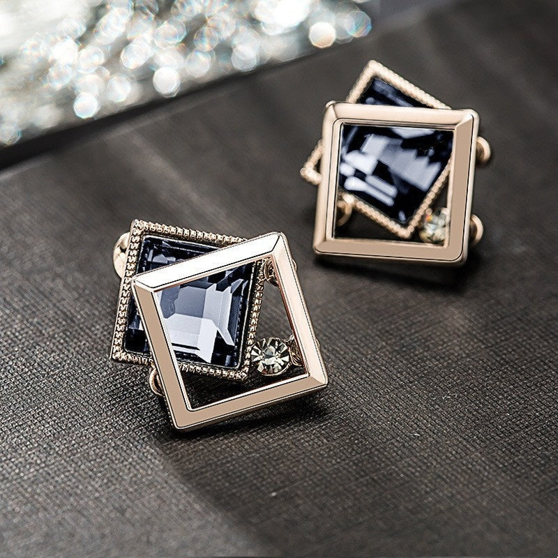 High-end Light-luxury And Elegant Stud Earrings Vera Lux