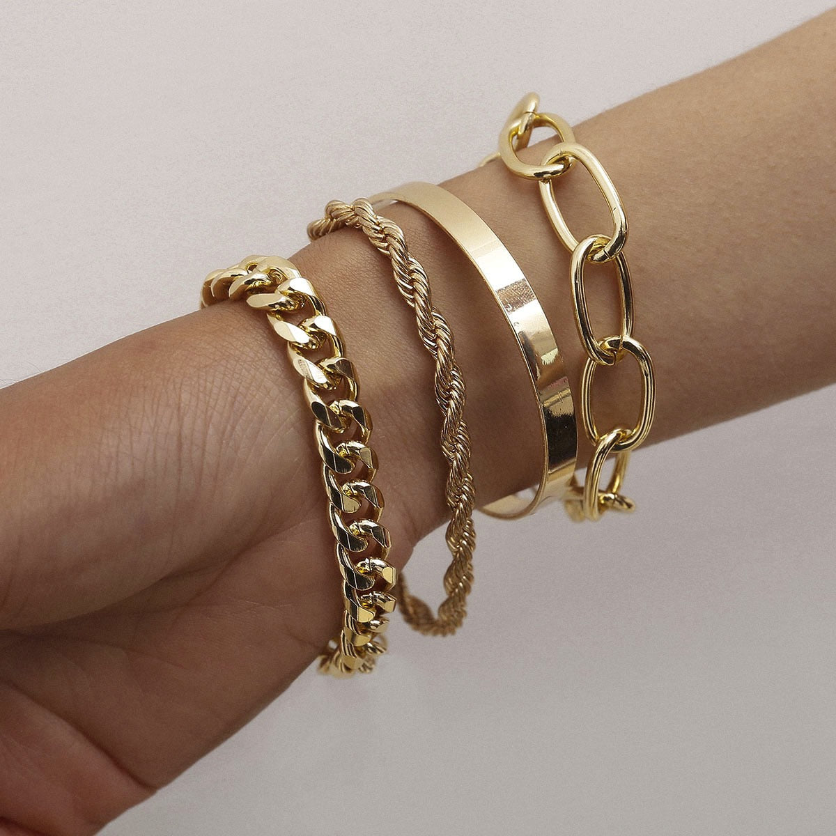 Smooth C-shaped mixed twist O-shaped bracelet Vera Lux