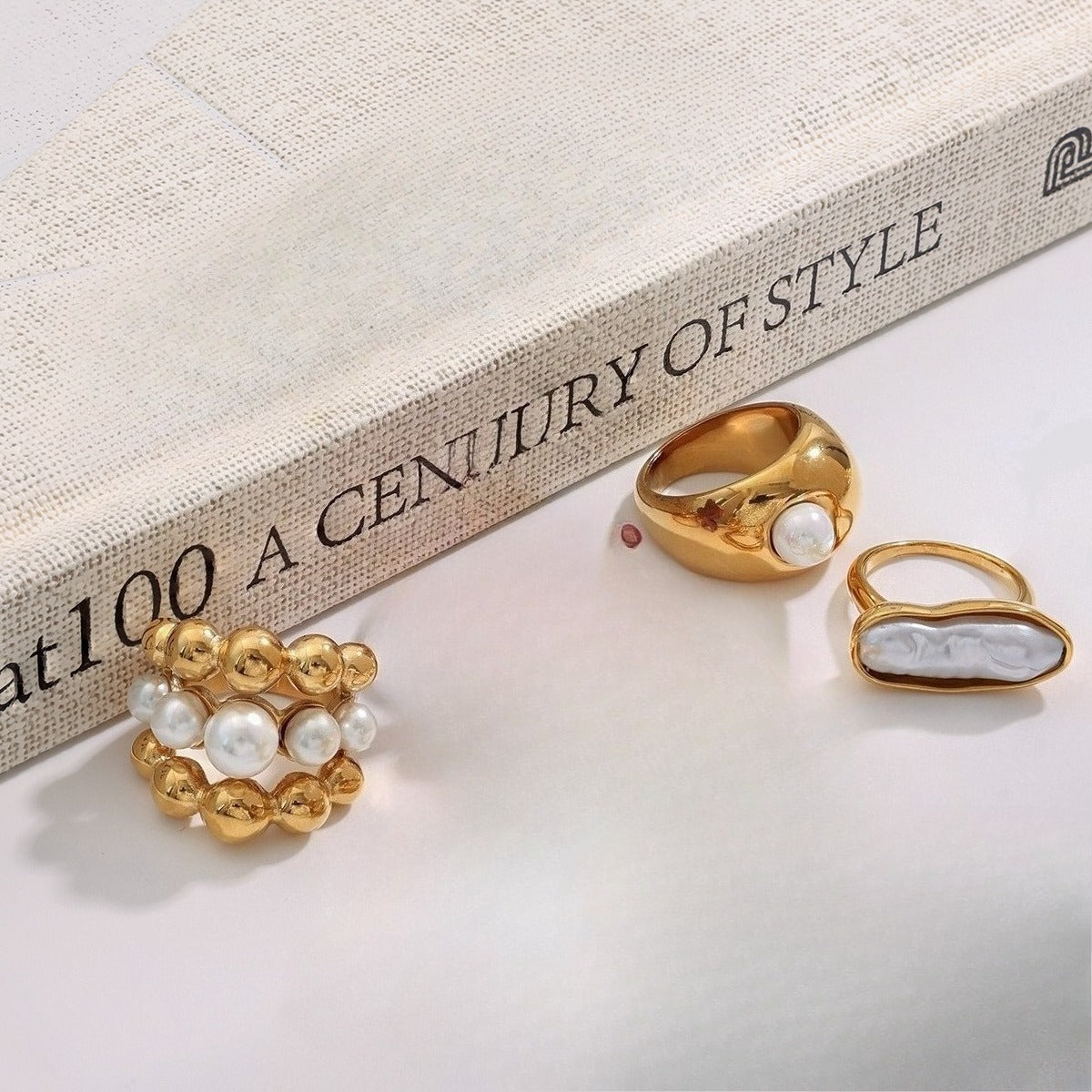 18K Gold Pearl Titanium Steel Ring Vera Lux