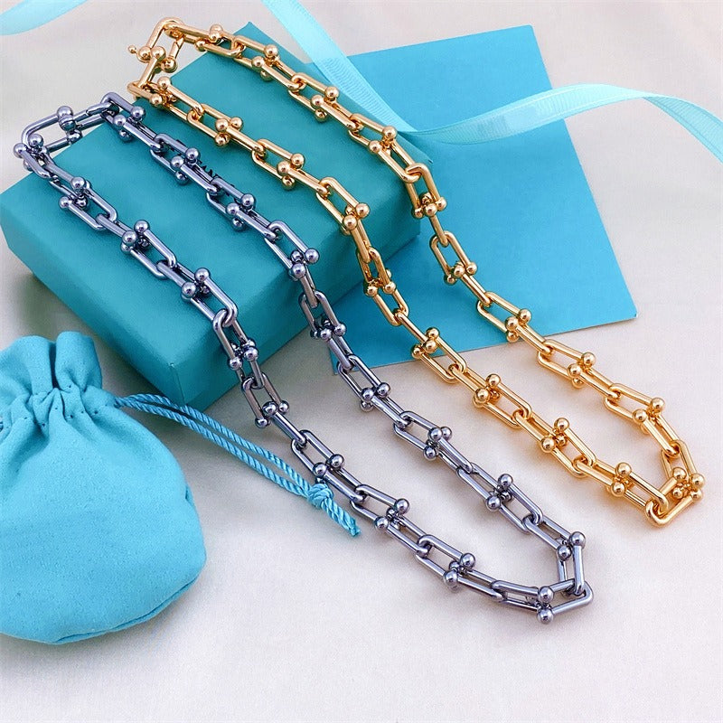 18K Gold T-House U-Shaped Horseshoe Chain Necklace Vera Lux