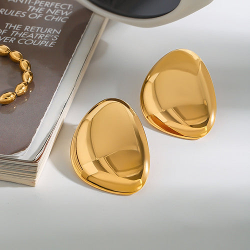 18k gold geometric design simple and versatile earrings Vera Lux