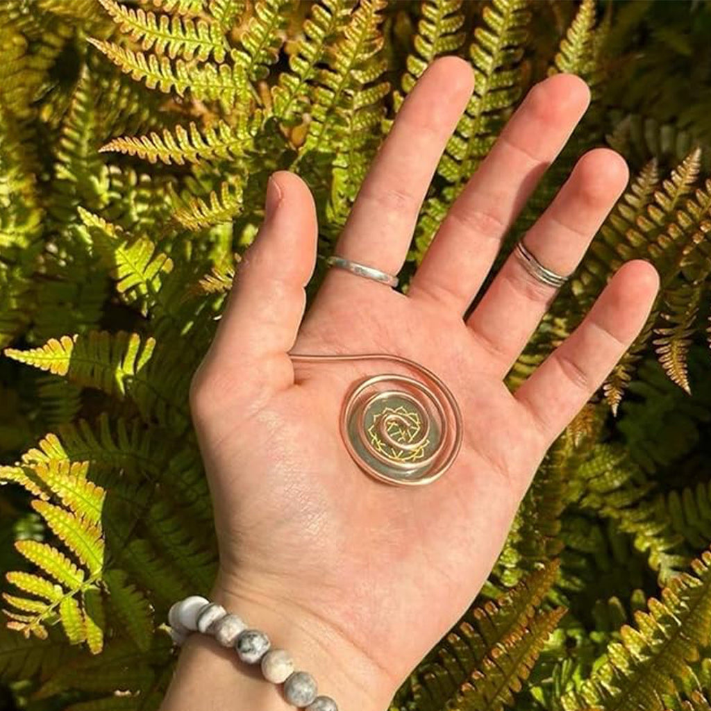 Fashionable Personalized Spiral Palm Ring Earrings Vera Lux