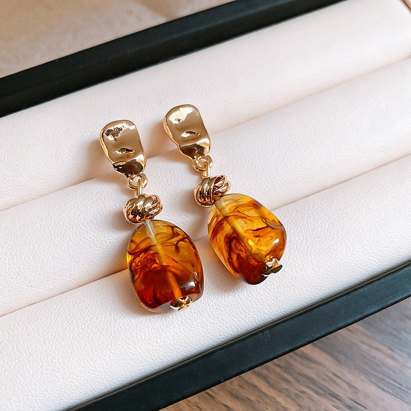 Vintage Amber Resin Gold Stud Earrings For Women, Irregular Square Resin & Gold Tone Button Earrings, 2026 Maillard Style Lightweight Fashion Jewelry Vera Lux