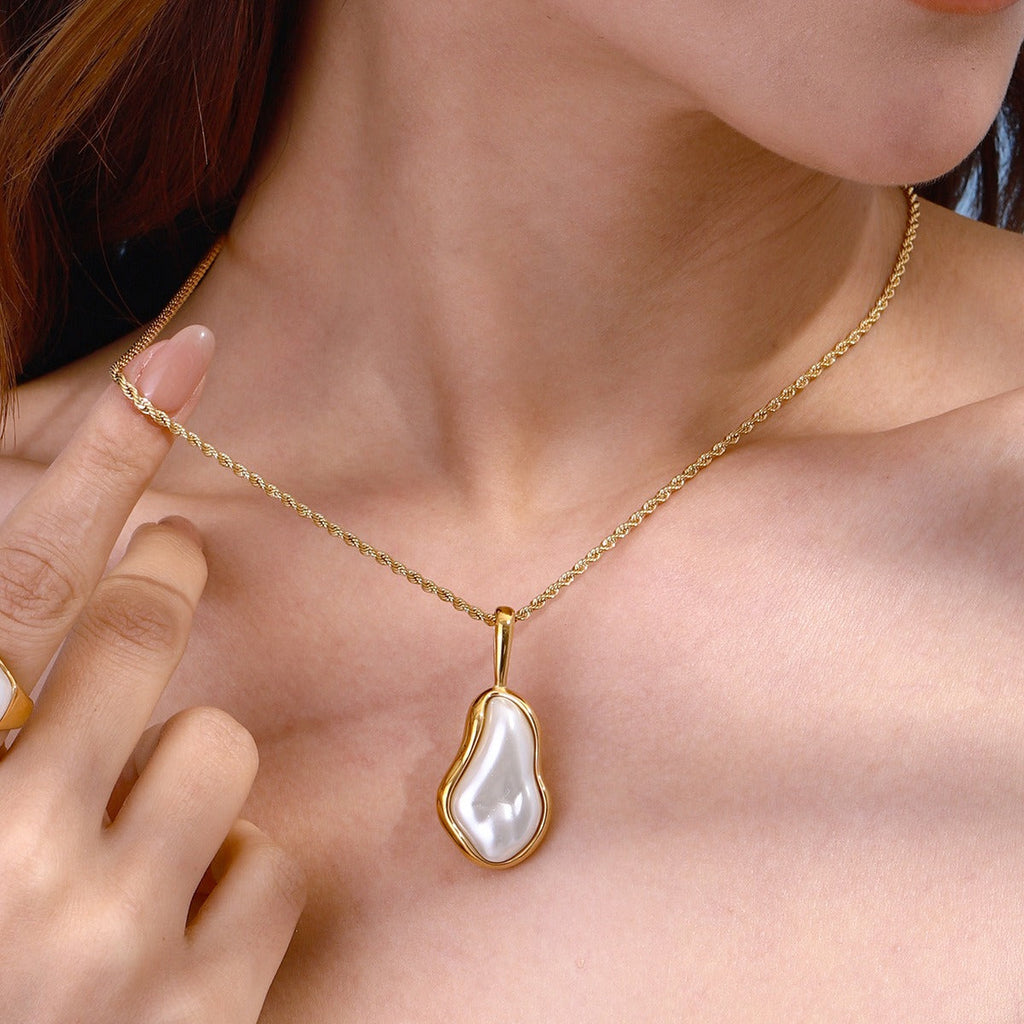 18K gold inlaid irregular pearls exquisite design noble necklace Vera Lux