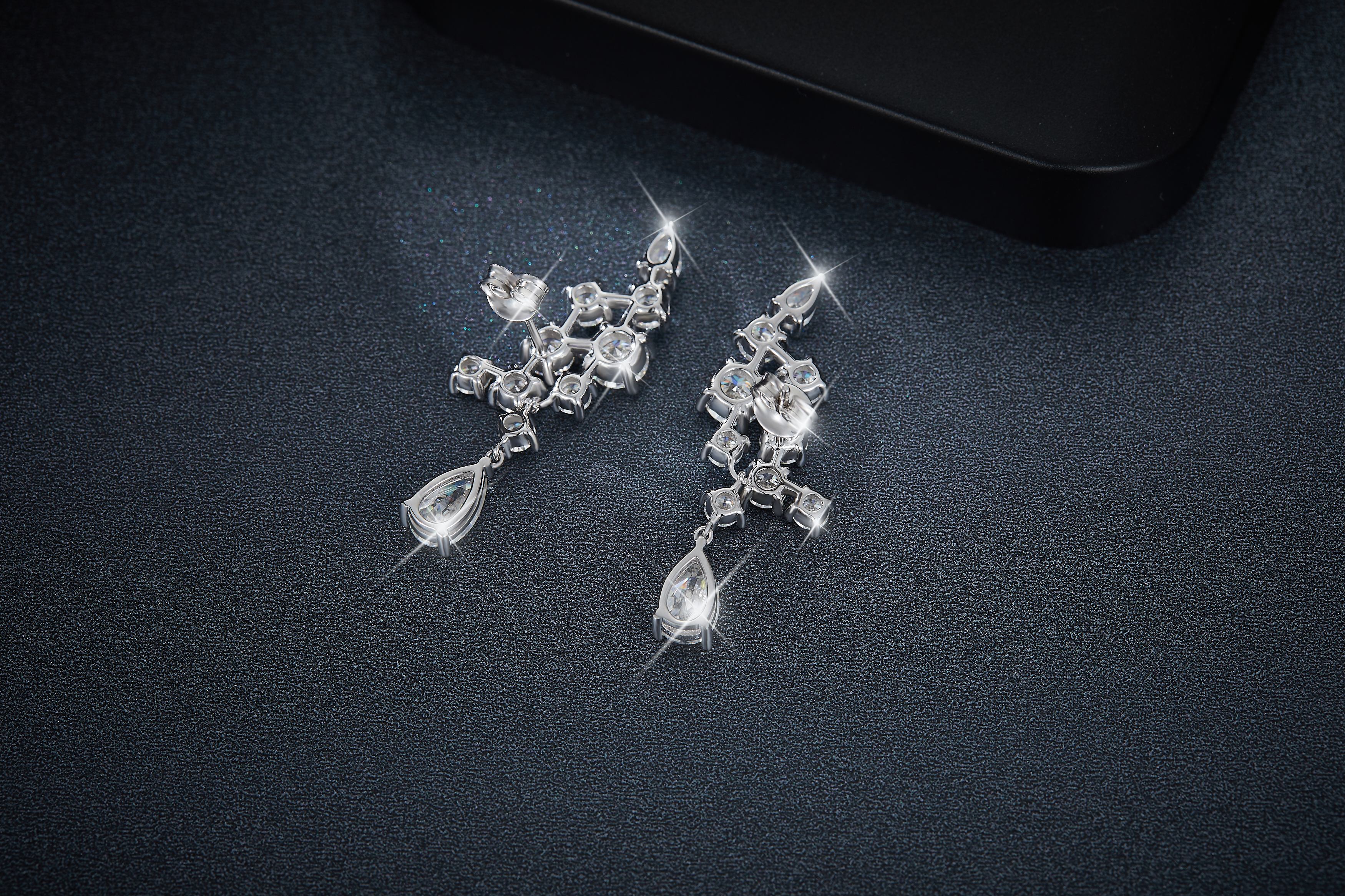 S925 Sterling Silver Pear Cut Moissanite Crawler Earrings  5x8mm Teardrop Climber Dangle With GRA Certificate Platinum Plated Jewelry Gift Box Set Vera Lux