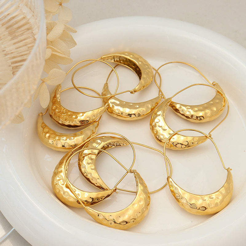 Versatile Instagram-style Boat-shaped Embossed Earrings Vera Lux