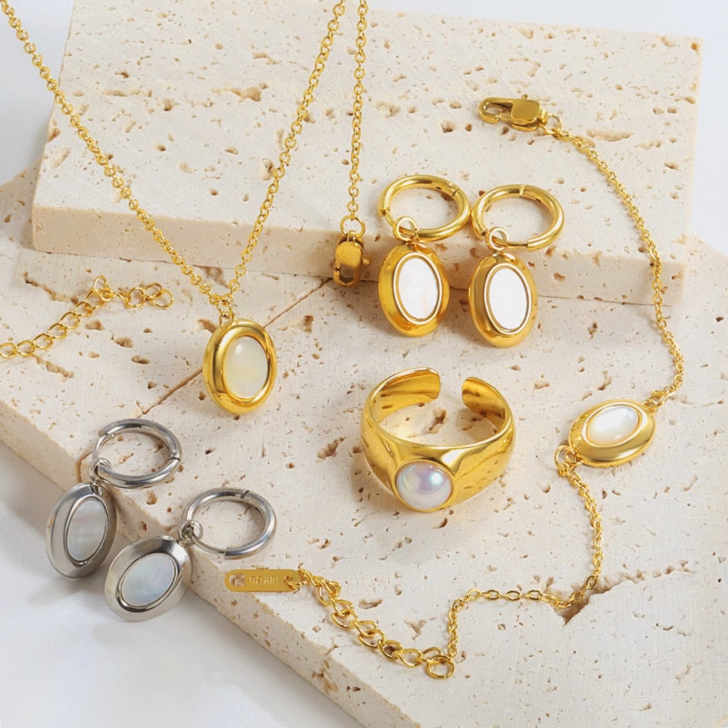 Gold-plated Stainless Steel White Shell Jewelry Vera Lux
