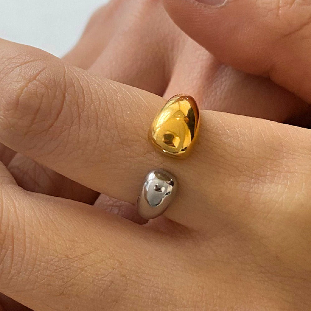 18K gold geometric design simple personality ring Vera Lux