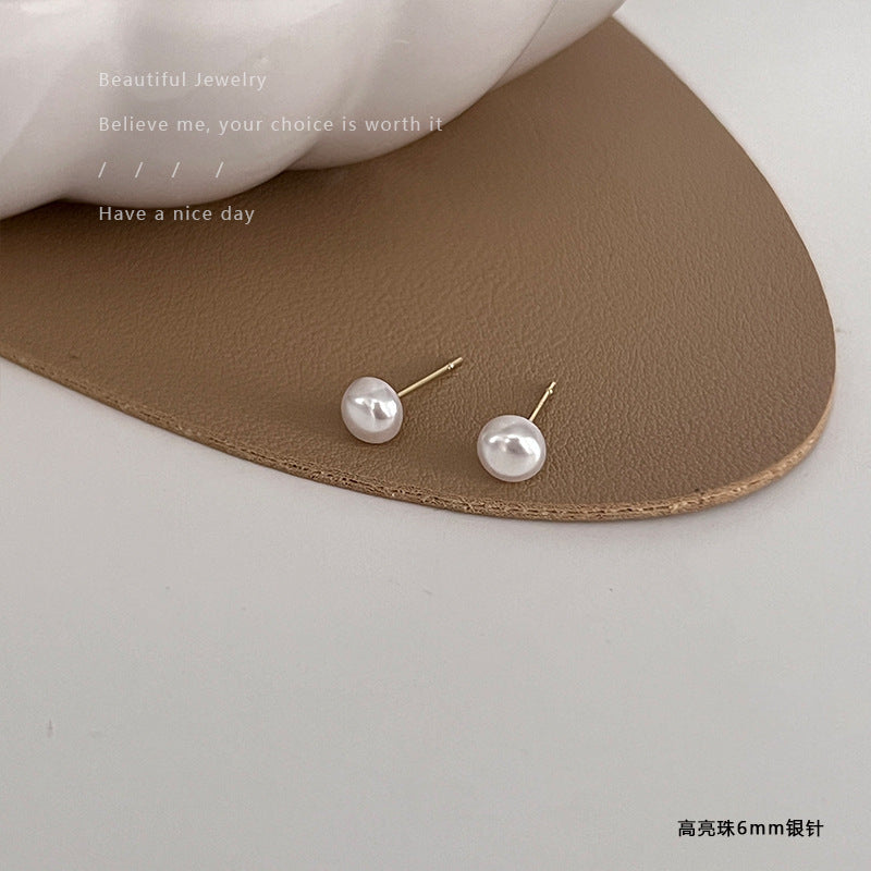 Dainty Gold Heart Stud Earrings Women All-match Casual Wearable Sleeping Earrings Vera Lux