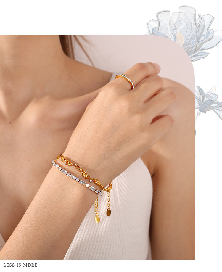 Gold Texture Hollowed-out Hand Accessory With Retro Texture, Niche Design, With Tiny Diamond Inlays, Adjustable Bracelet Vera Lux