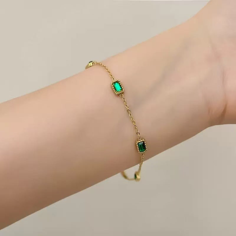 Non-fading Titanium Steel, Trendy And Niche Instagram-style, Light Luxury With A Premium Feel18K Gold Sugar-cube Emerald Set, Exquisitely Crafted And Versatile For Women This Summer Vera Lux