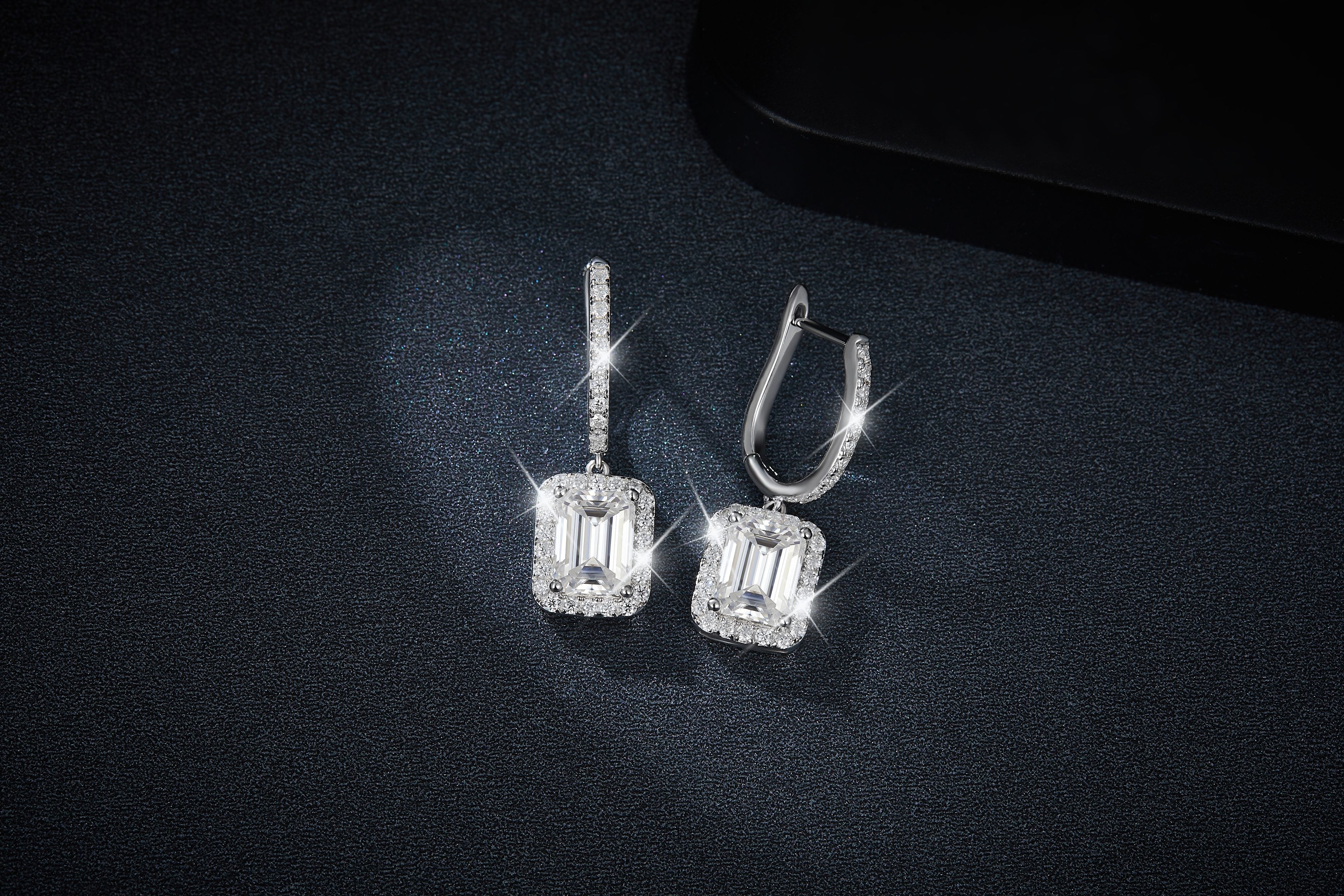 S925 Sterling Silver 6x8mm Emerald Cut Moissanite Halo Hoop Earrings  Platinum Plated Drop Earrings With GRA Certificate Luxury Jewelry Gift Box Set Vera Lux