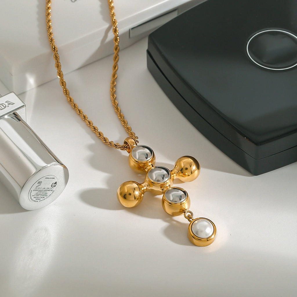 18K Gold Cross Design Light Luxury High-end Necklace Vera Lux