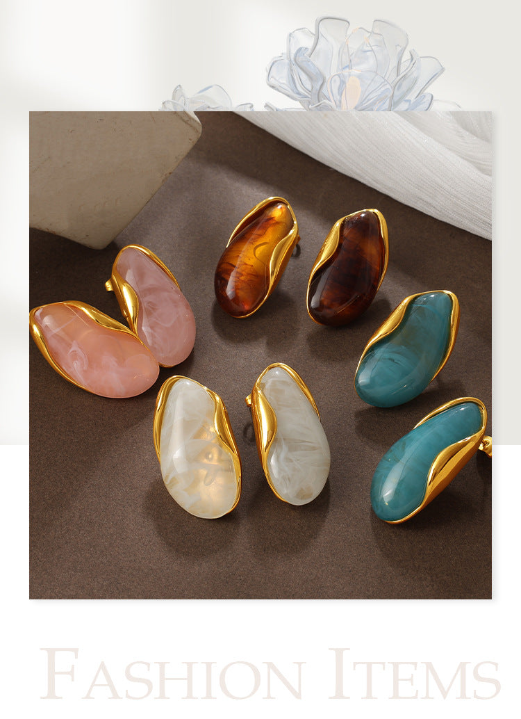 European And American Retro Irregular Amber Powder-white-blue Gradient-dyed Gold-edge Ear Ring, Non-fading, 18K Gold-plated, Exclusive Small-sized Earrings Vera Lux