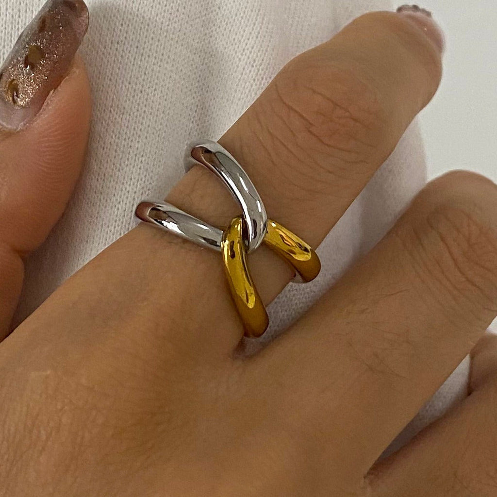 18K gold double-ring cross design simple and elegant ring Vera Lux